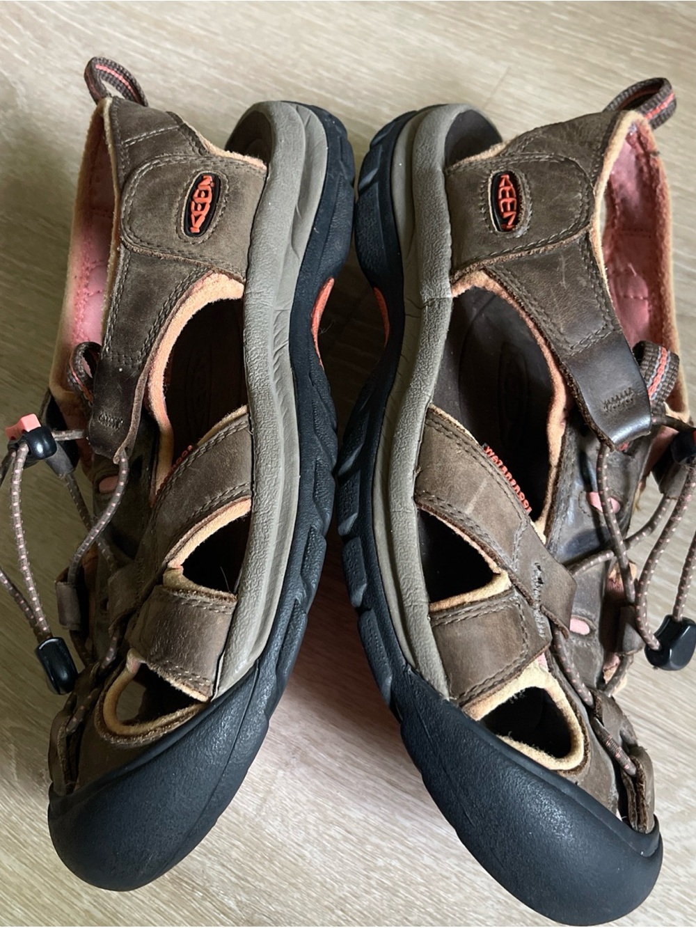 KEEN Newport H2 Leather Sandal Brown Pink Waterproof Hiking Shoes Sandals 8.5 - Picture 6 of 9